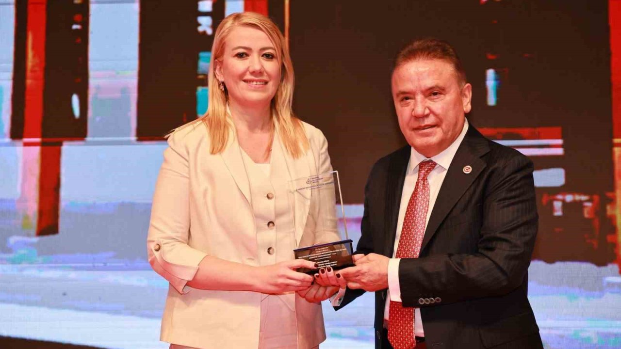 Akdeniz Belediyeler Birliği’nden Merkezefendi’ye iki ödül