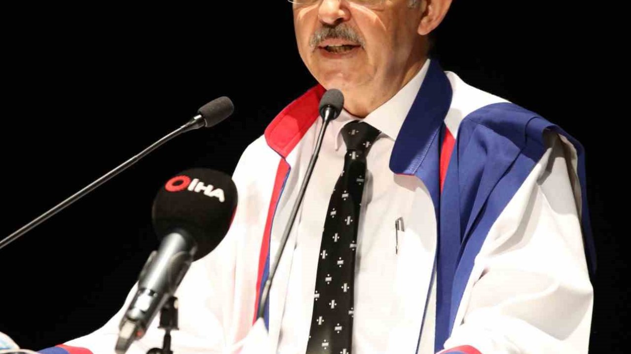 Rektör Dağlı’dan  23 Nisan mesajı
