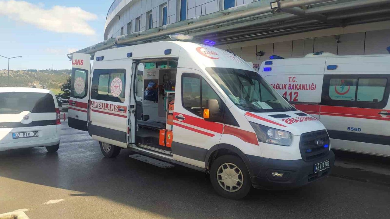 Beyşehir’de hayvan pazarında bıçaklı kavga