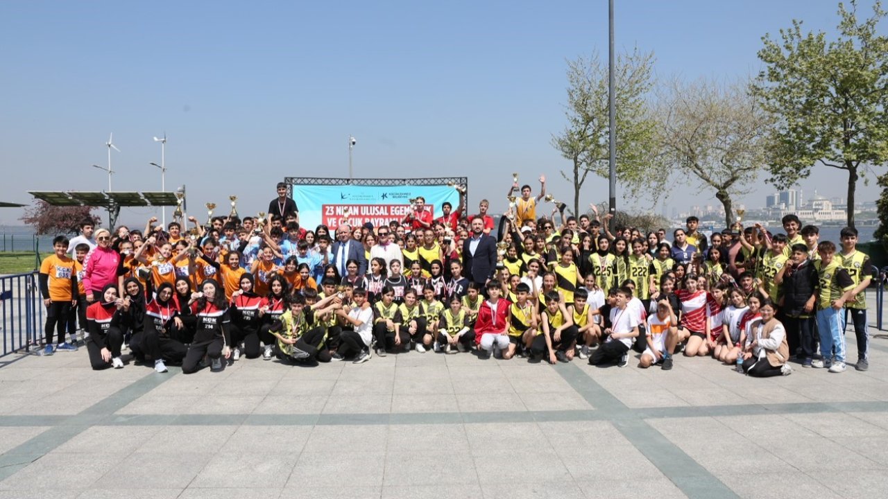 Küçükçekmeceli çocuklar 23 Nisan için koştu