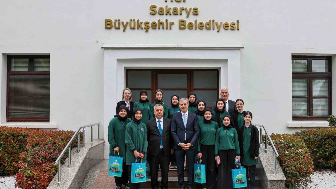Yusuf Alemdar’ın başkanlık koltuğuna Zeynep geçit: "Yarının geleceği bizim elimizde"