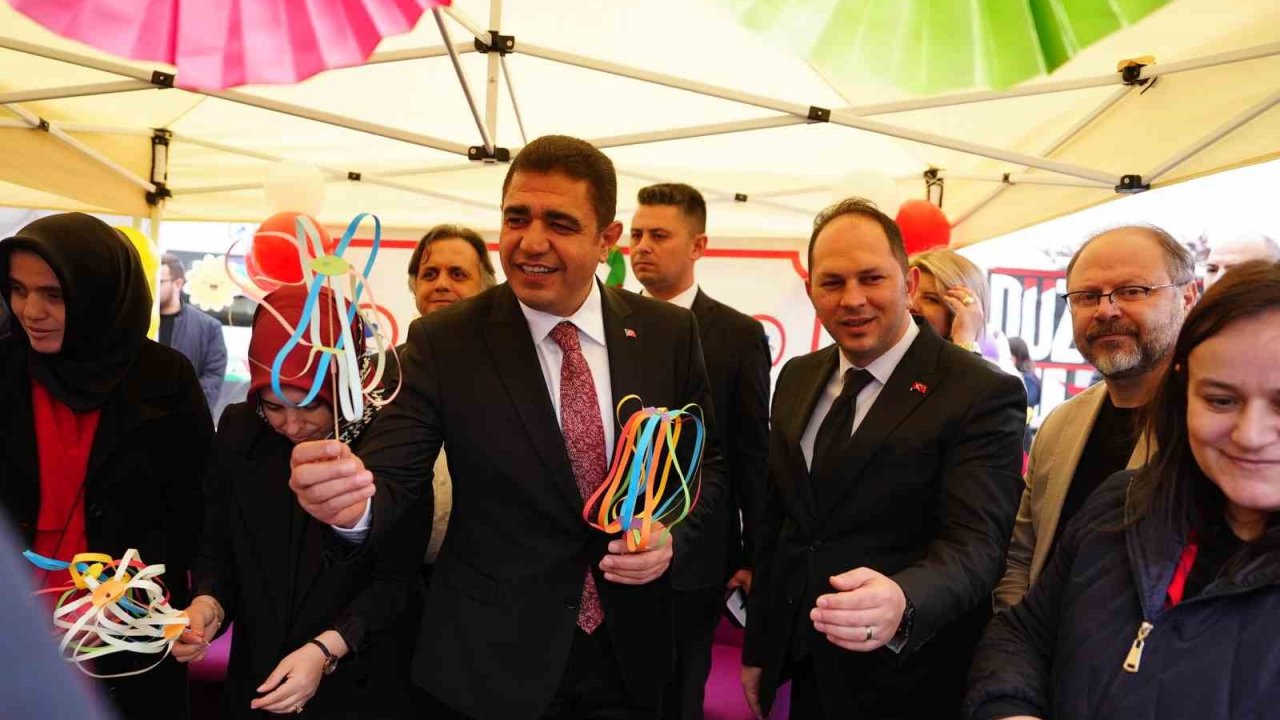 Şenliklerin adresi Anıtpark meydanı oldu