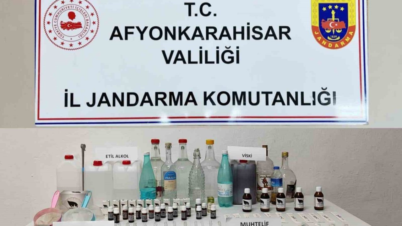 Sahte alkol üretip satan şahsı jandarma yakaladı