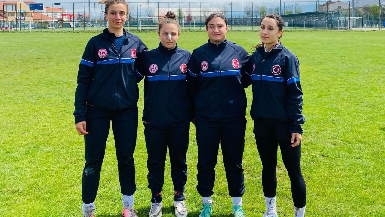 Körfezli kadın sporcular milli takım kampında