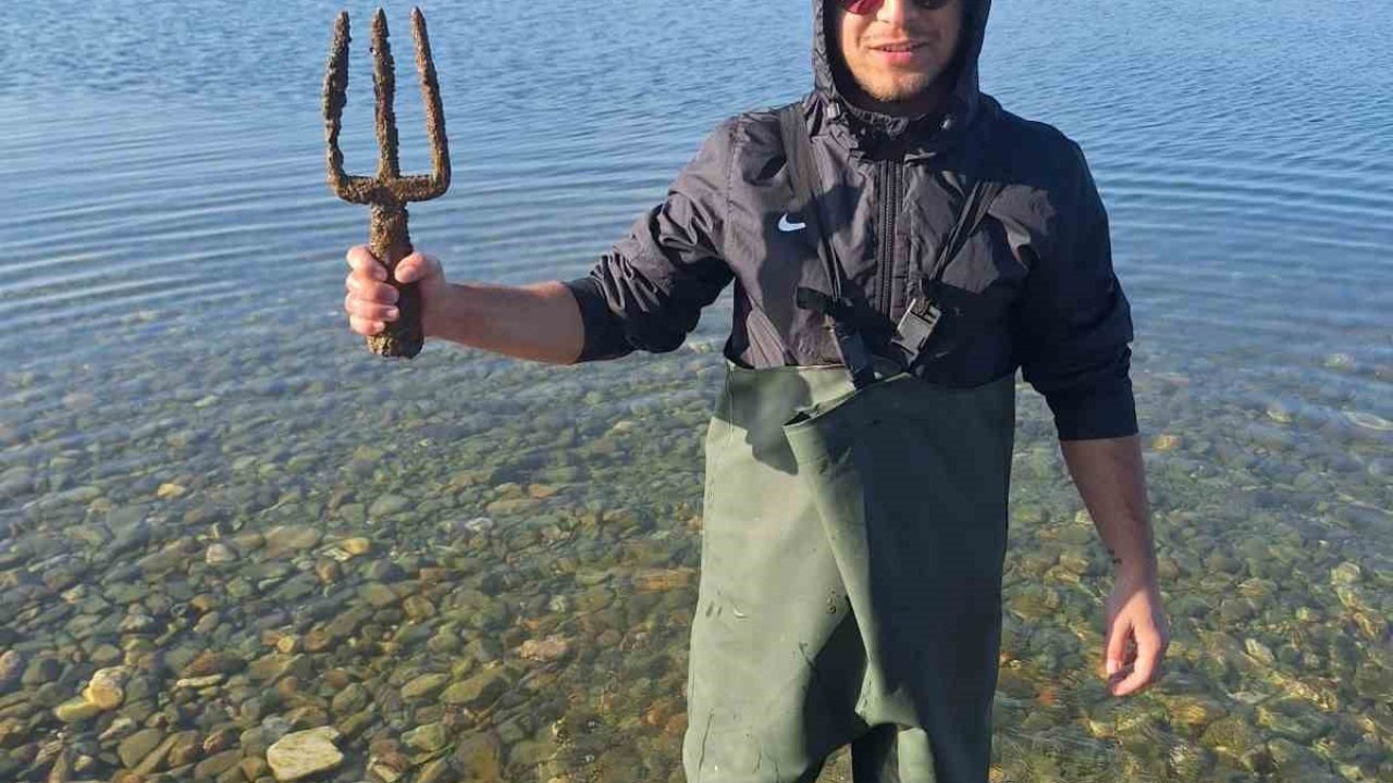 İznik Gölü’nden Poseidon Mızrağı çıktı