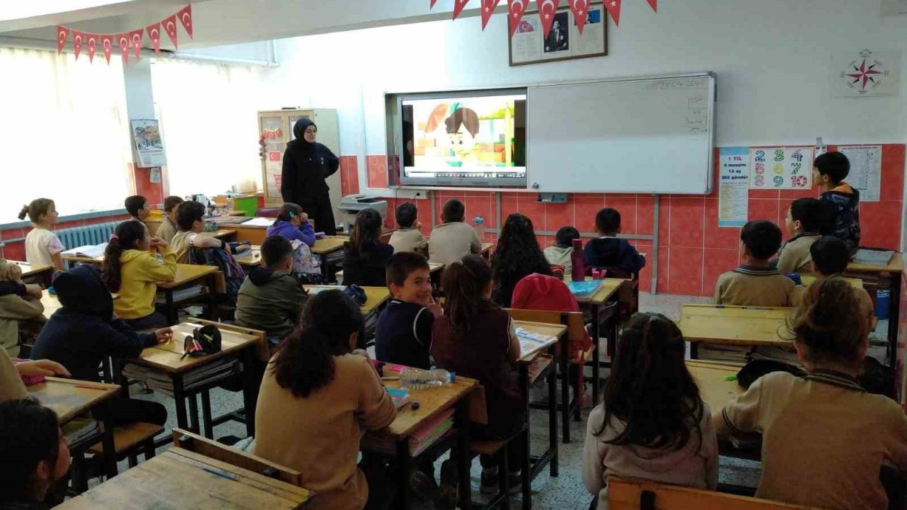 Yeşilay’dan 700 öğrenciye eğitim