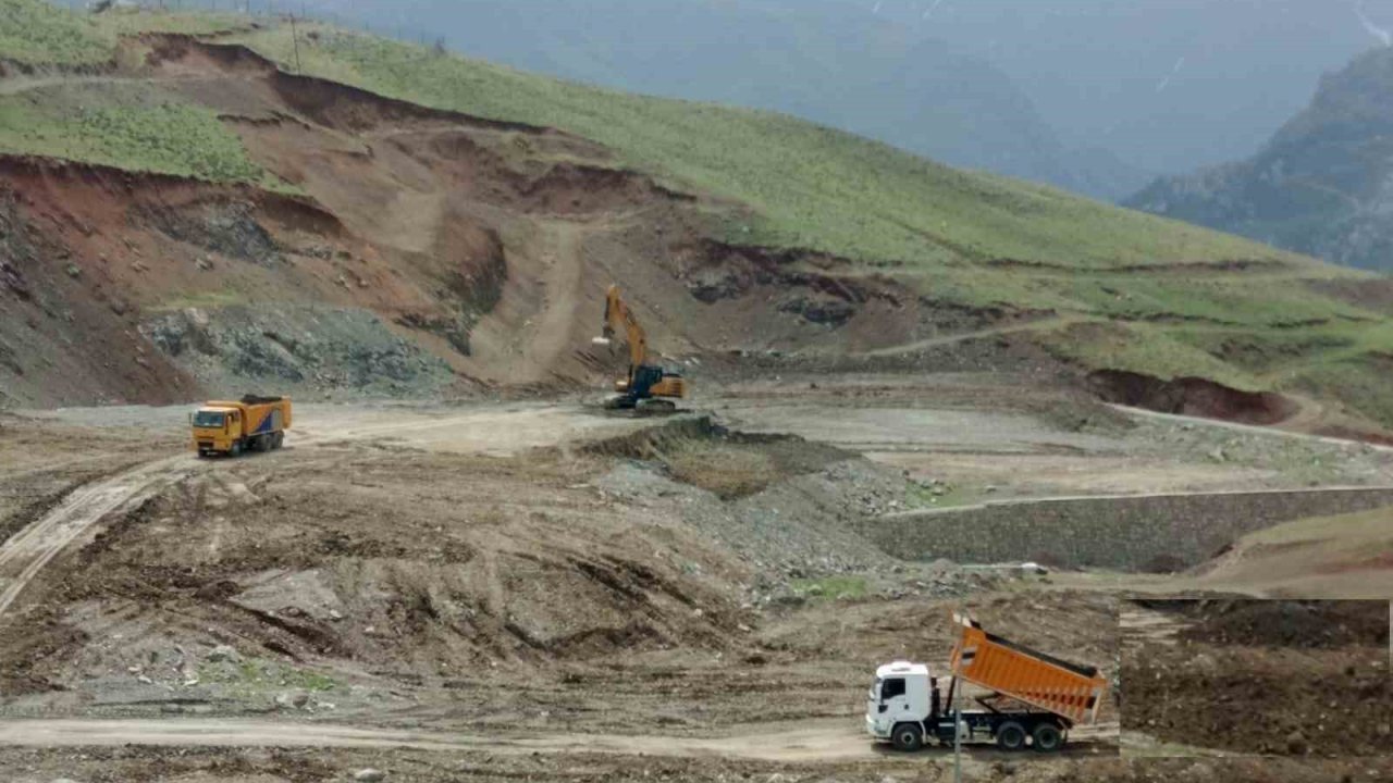 Hakkari’de ikinci futbol stadı için çalışmalar başladı