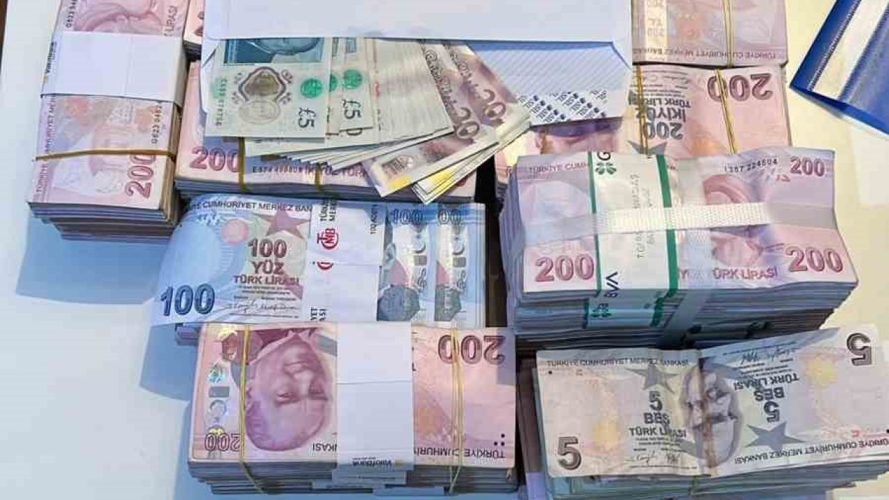 İBB operasyonunun 2. dalgasında para kasaları deşifre edildi