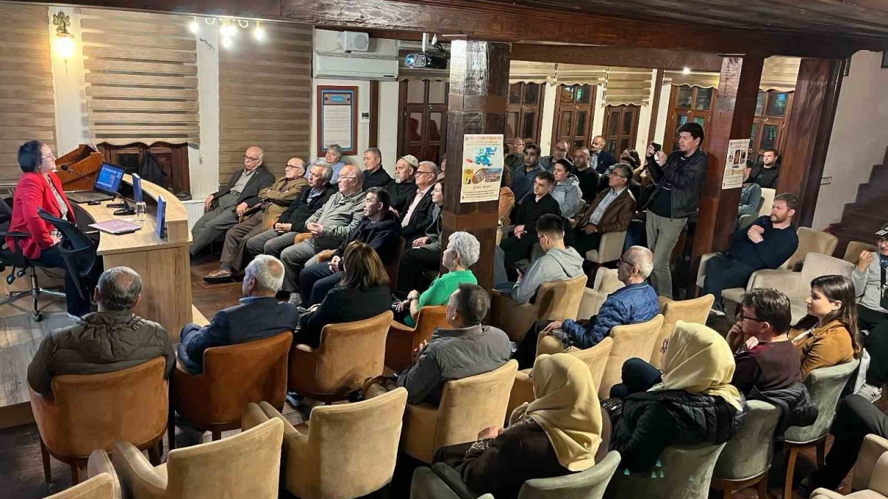 Eskişehir Türk Ocağı’nda ‘Bir Zamanlar Dobruca’ konulu konferans ilgi gördü