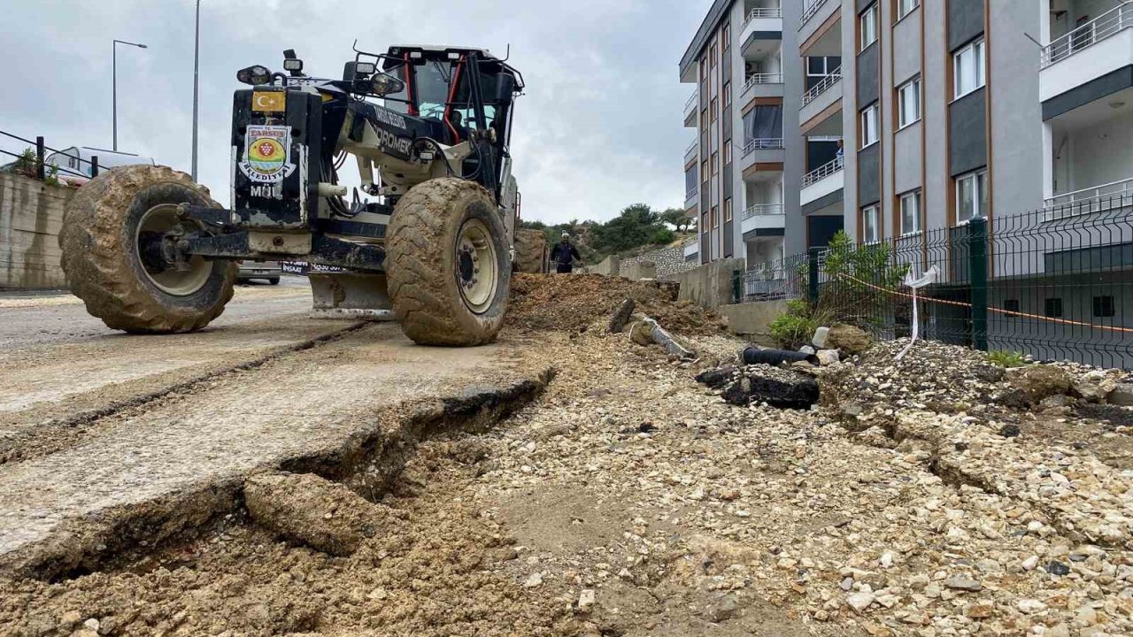Tarsus Belediyesinden yağış sonrası hızlı müdahale
