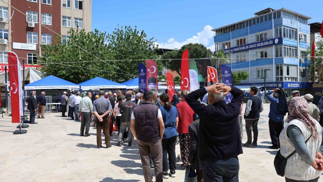 Köşk’te dağıtılan binlerce Ata Tohumu kısa sürede tükendi