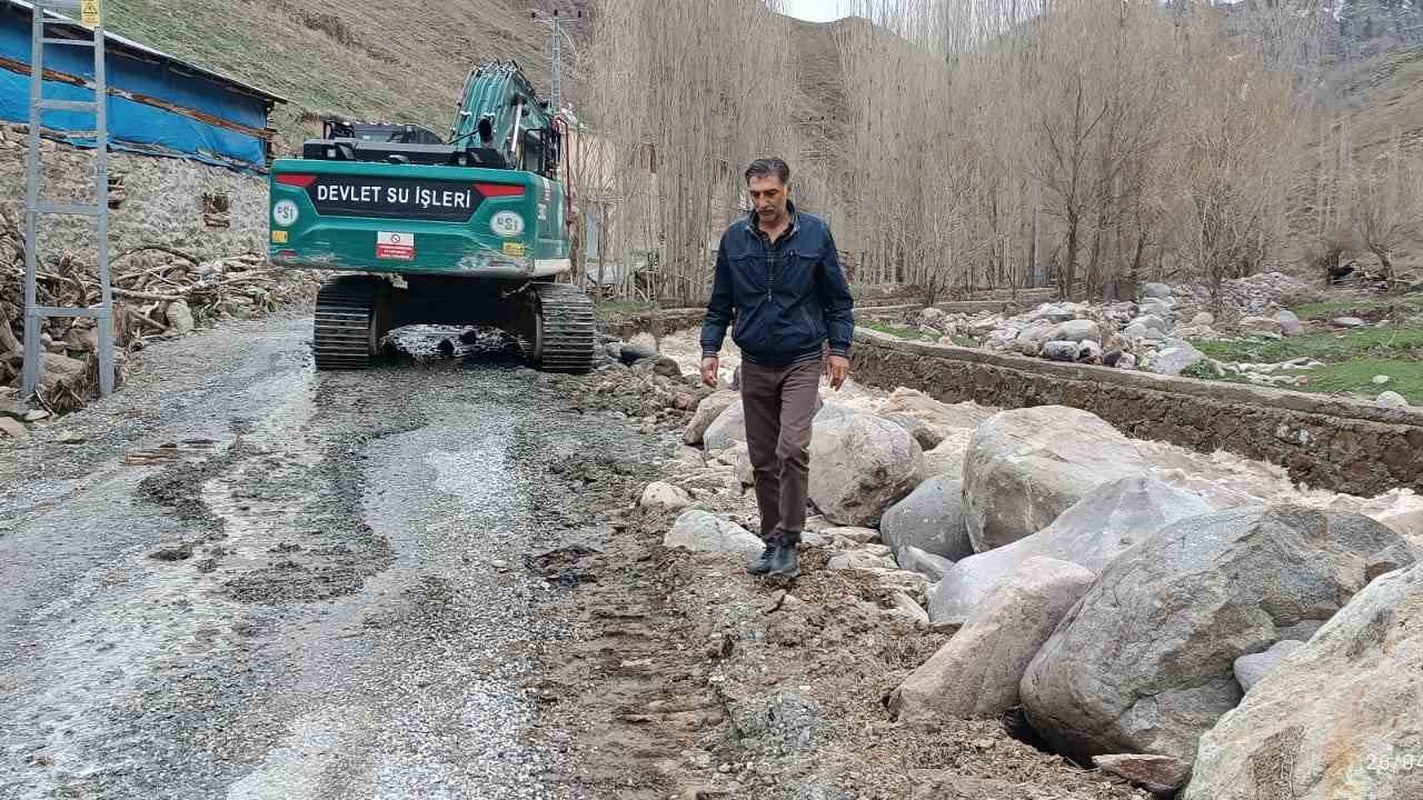 Köylülerin imdadına DSİ ve belediye yetişti