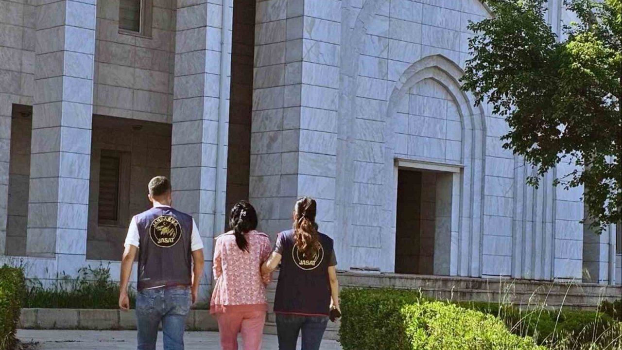 18 ayrı suçtan kesinleşmiş hapis cezası bulunan kadın yakalandı