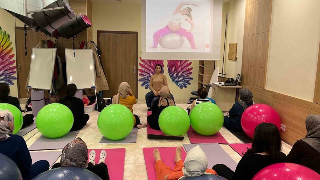 Uzm. Dr. Mehmet Meral: "Doğum korkulacak değil, kutlanılacak bir eylemdir"