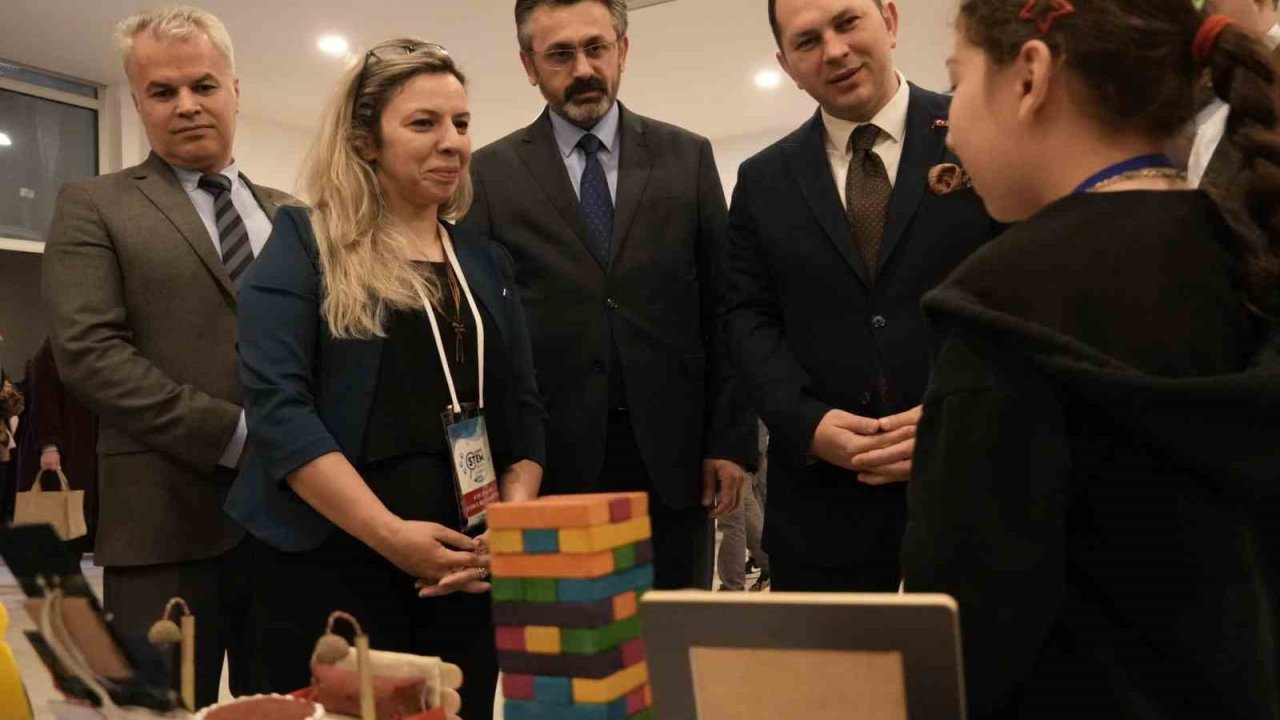 Geleceğin bilim insanları Düzce STEM Fest’te buluştu
