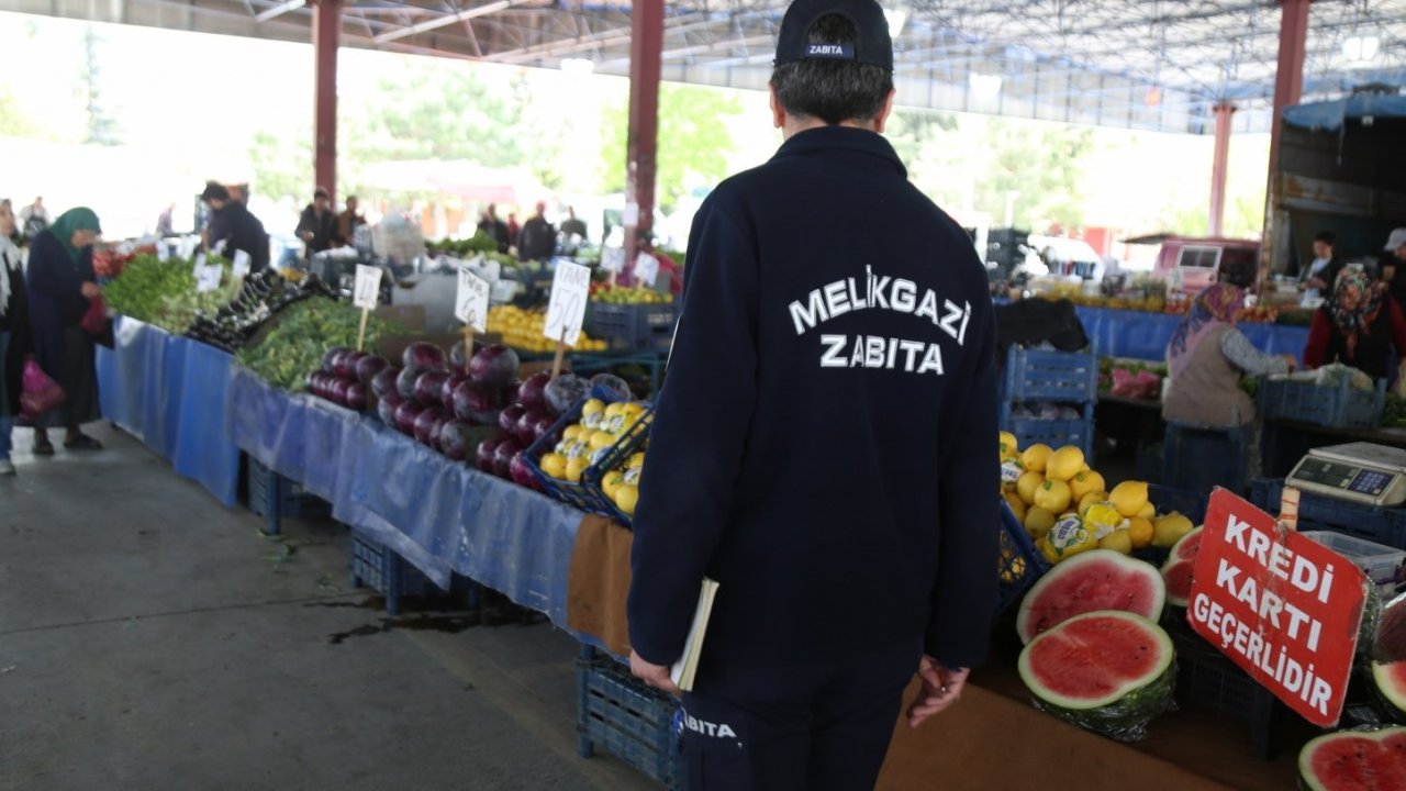 Melikgazi’de pazar yerlerinde denetim yapıldı
