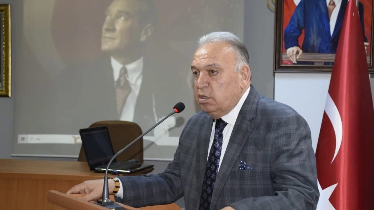 Kuruyan Marmara Gölü 3 ilçenin çiftçisini endişelendiriyor