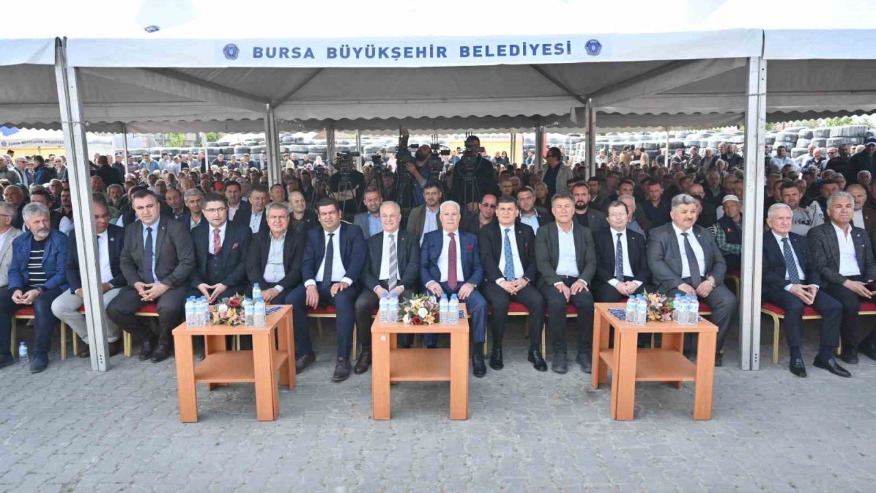 Bursa Büyükşehir’den çiftçiye büyük destek: Üreticiler sulama borularına kavuştu