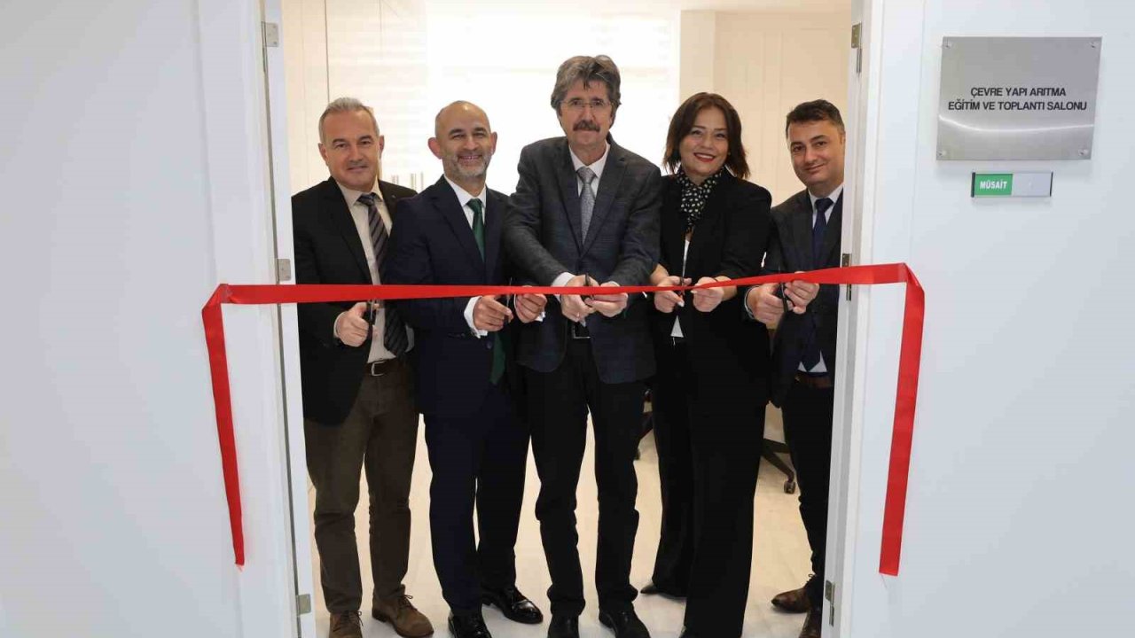 Mühendisten mezun olduğu üniversiteye destek