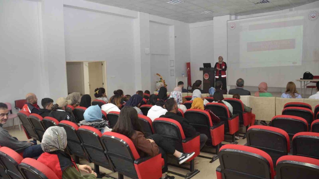 Roman vatandaşlara yönelik bilgilendirme programı yapıldı