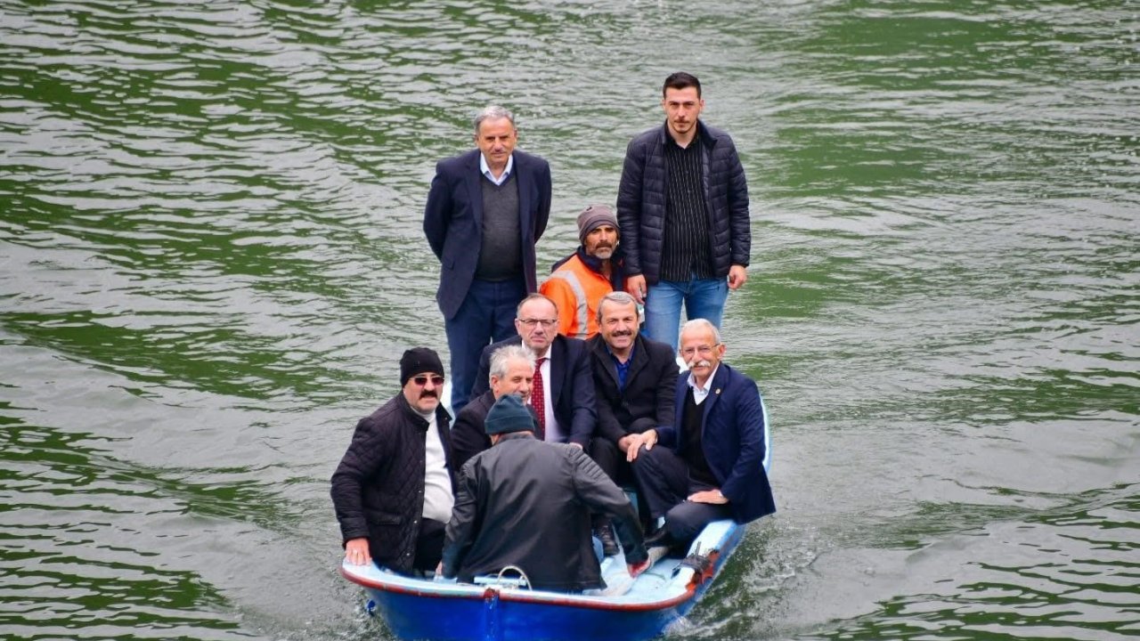 İki ilin komşu ilçeleri tek köprüde buluşuyor