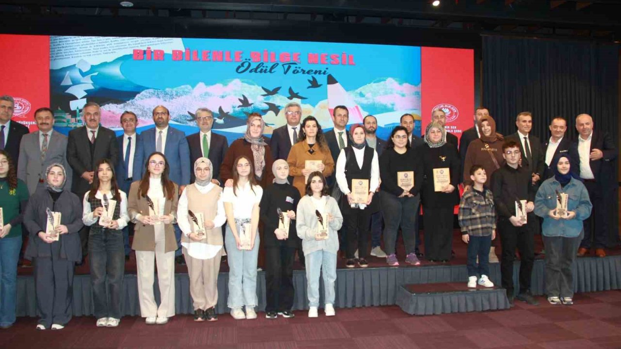 Bir Bilenle Bilge Nesil Kompozisyon Yarışması’nın kazananlarına ödül