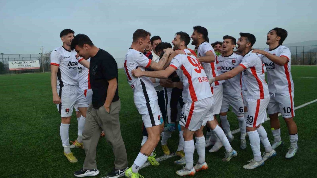 Denizli İdman Yurdu şampiyonluk kupasını Asarlık maçı sonrası kaldıracak