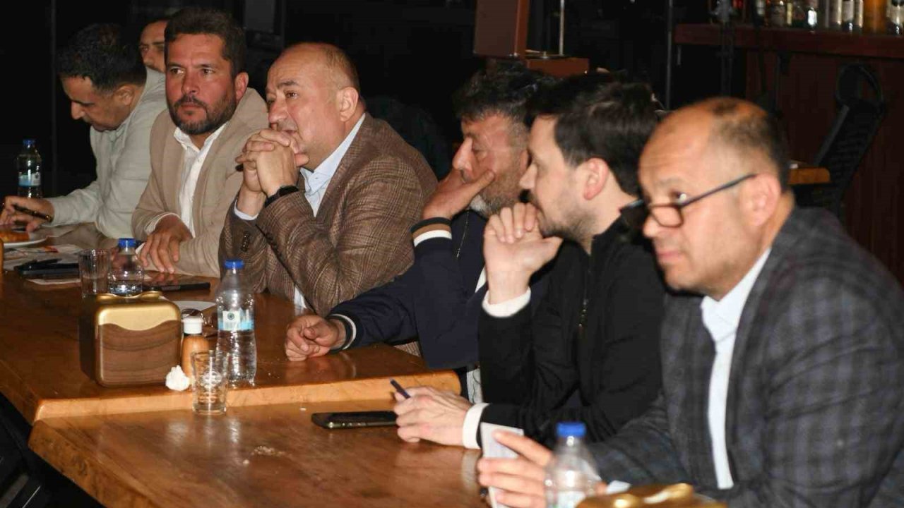 AK Partili Gider, Lapseki’de muhtarlarla bir araya geldi