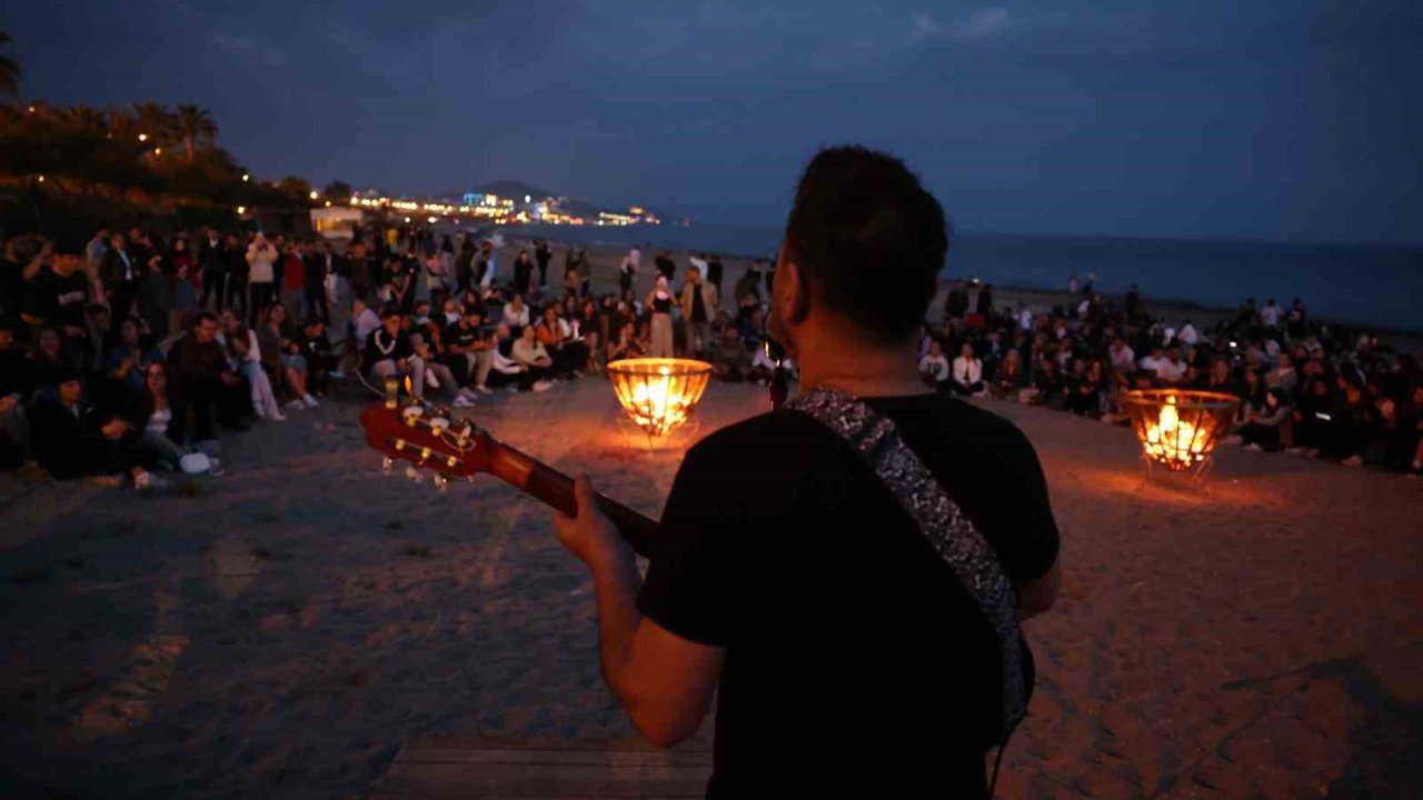 ALKÜ’de kutlamaların yedinci günü Akdeniz esintisiyle geçti