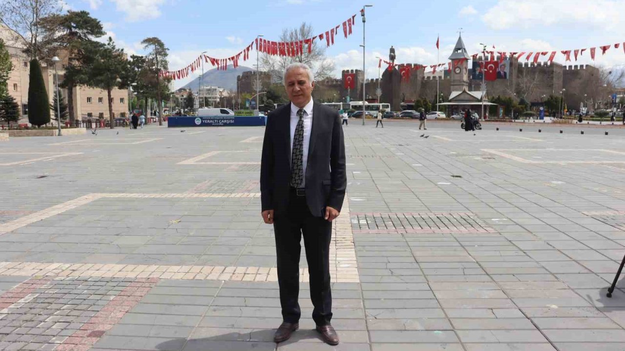 Şahin’den meydanda çağrı: "Meydan kavgası arasında işçinin hakları güme gidiyor"