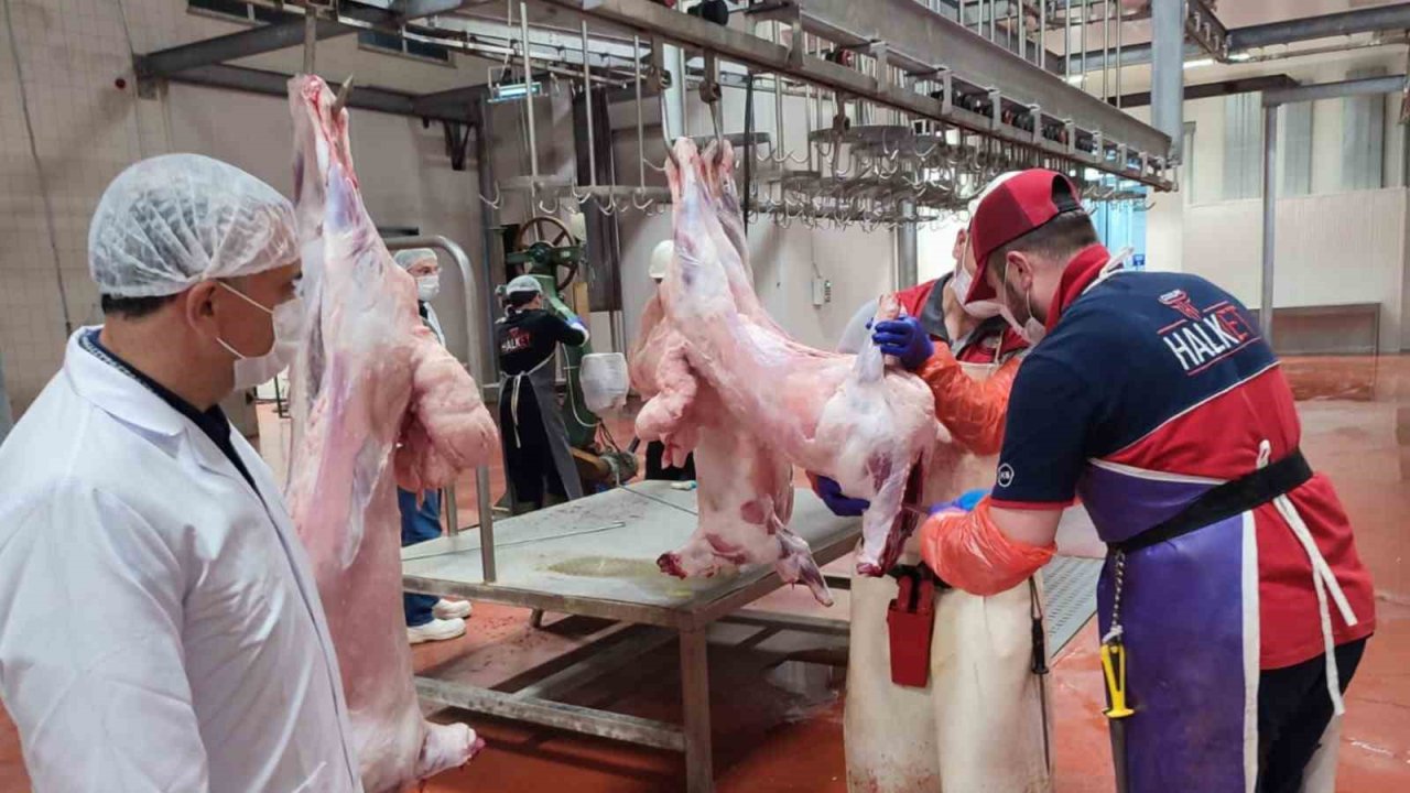 -Çorum Belediyesi hayırseverlerin kurban bağışlarını ihtiyaç sahibi ailelere ulaştıracak