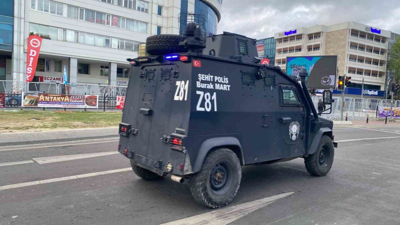 1 Mayıs kutlamaları öncesi Kadıköy’de yoğun güvenlik önlemi