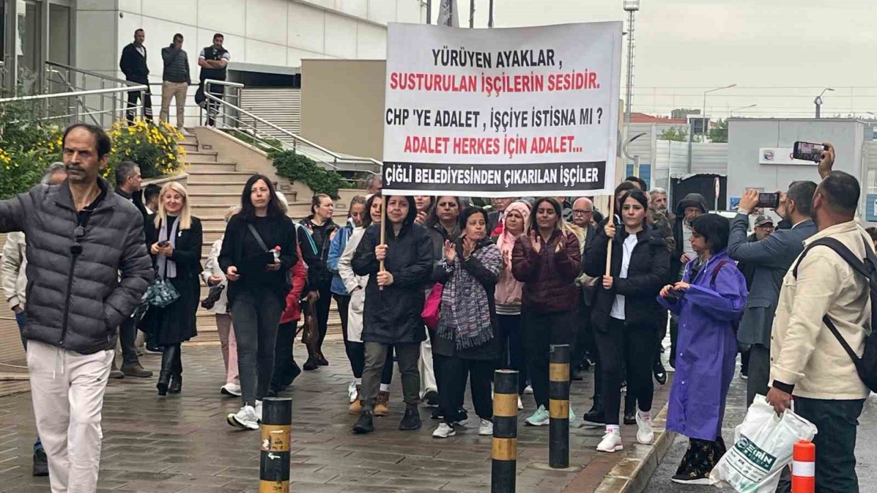 CHP belediyesi tarafından işten çıkartılan 17 kadın Ankara’ya yürümeye başladı