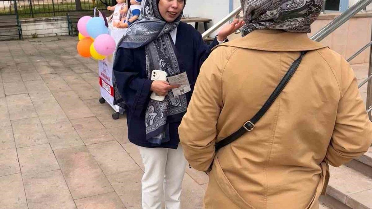 Palu’da doğal olan normal doğum temalı etkinlik