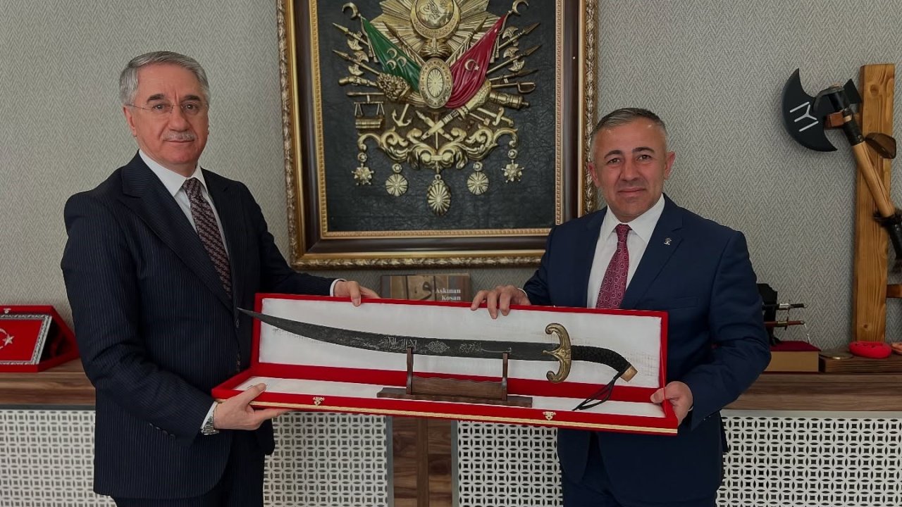 AK Parti Bilecik’te yerel yönetimler gündemi ele alındı