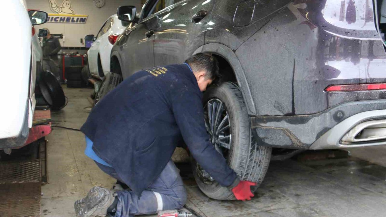 Gerçek emekçiler 1 Mayıs’ta da mesai yaptı