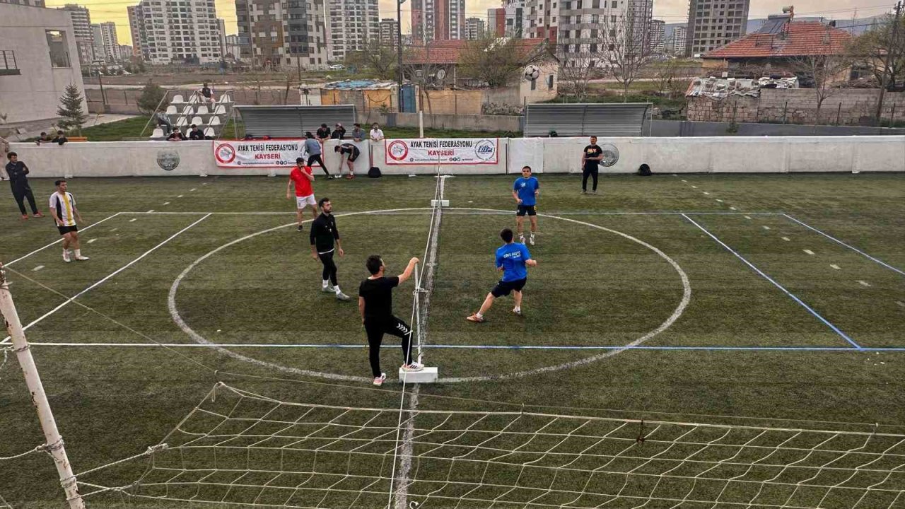 Kayseri’de Ayak Tenisi heyecanı yaşandı