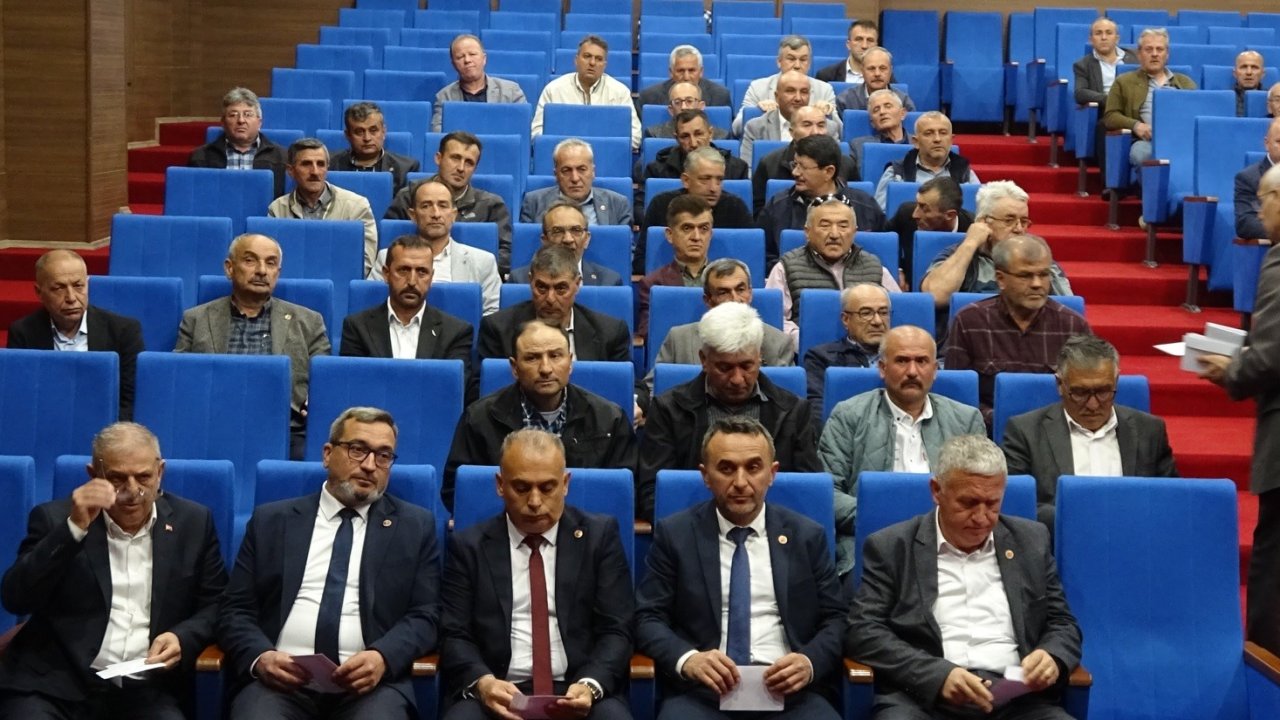 Tavşanlı Kaymakamlığı’nda köy muhtarlarıyla istişare toplantısı gerçekleşti