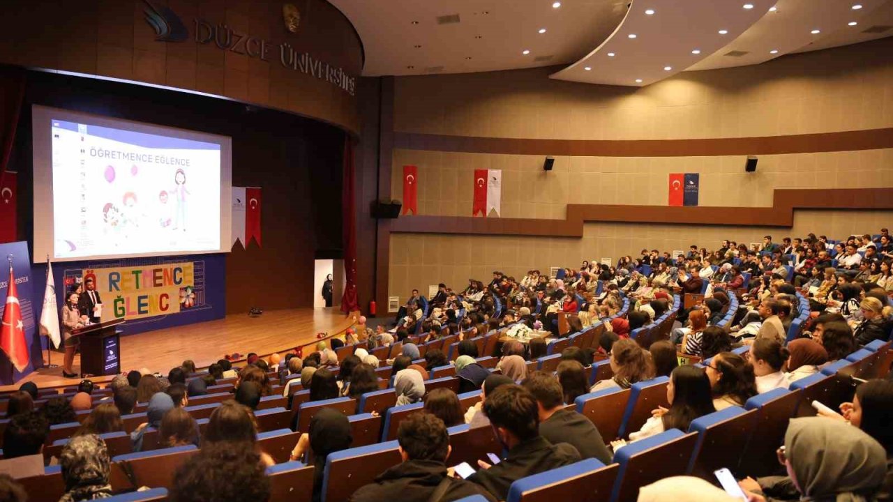 Öğretmence eğlence renkli anlara sahne oldu