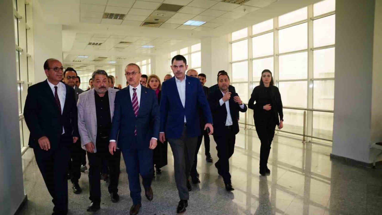 Bakan Kurum, AK Parti Malatya İl Başkanı’nın sağlık durumu hakkında bilgi aldı