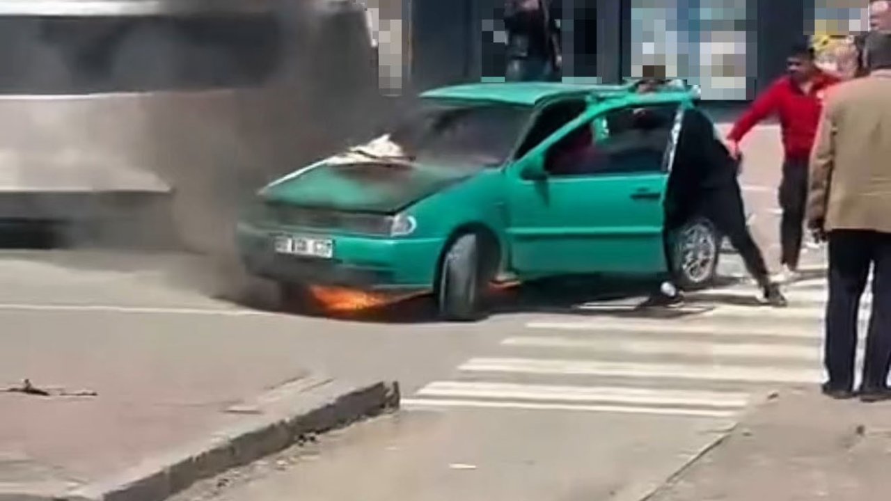 Iğdır’da park halindeki otomobil alev aldı