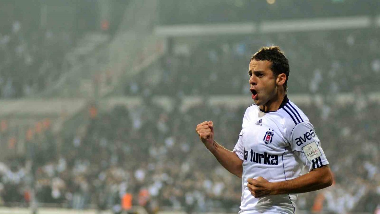 Beşiktaş’ın eski golcüsü Bobo’dan, Fenerbahçe derbisi yorumu