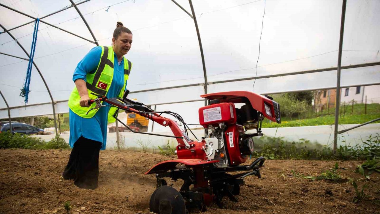 TİKA, Bosna Hersek’te üreten kadınların emeğine değer katıyor