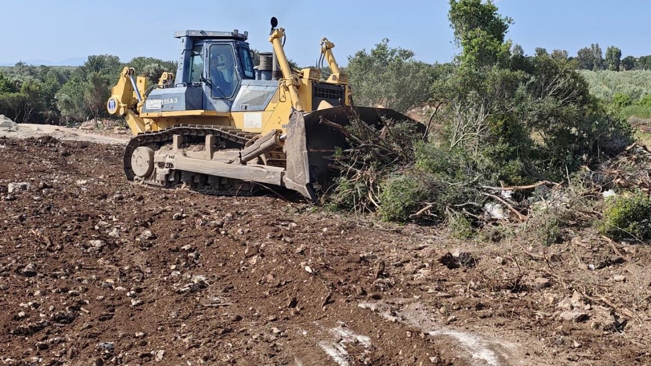 Didim’de yol çalışmaları devam ediyor