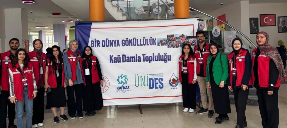 Kars’ta “Bir Dünya Gönüllülük Projesi” sona erdi