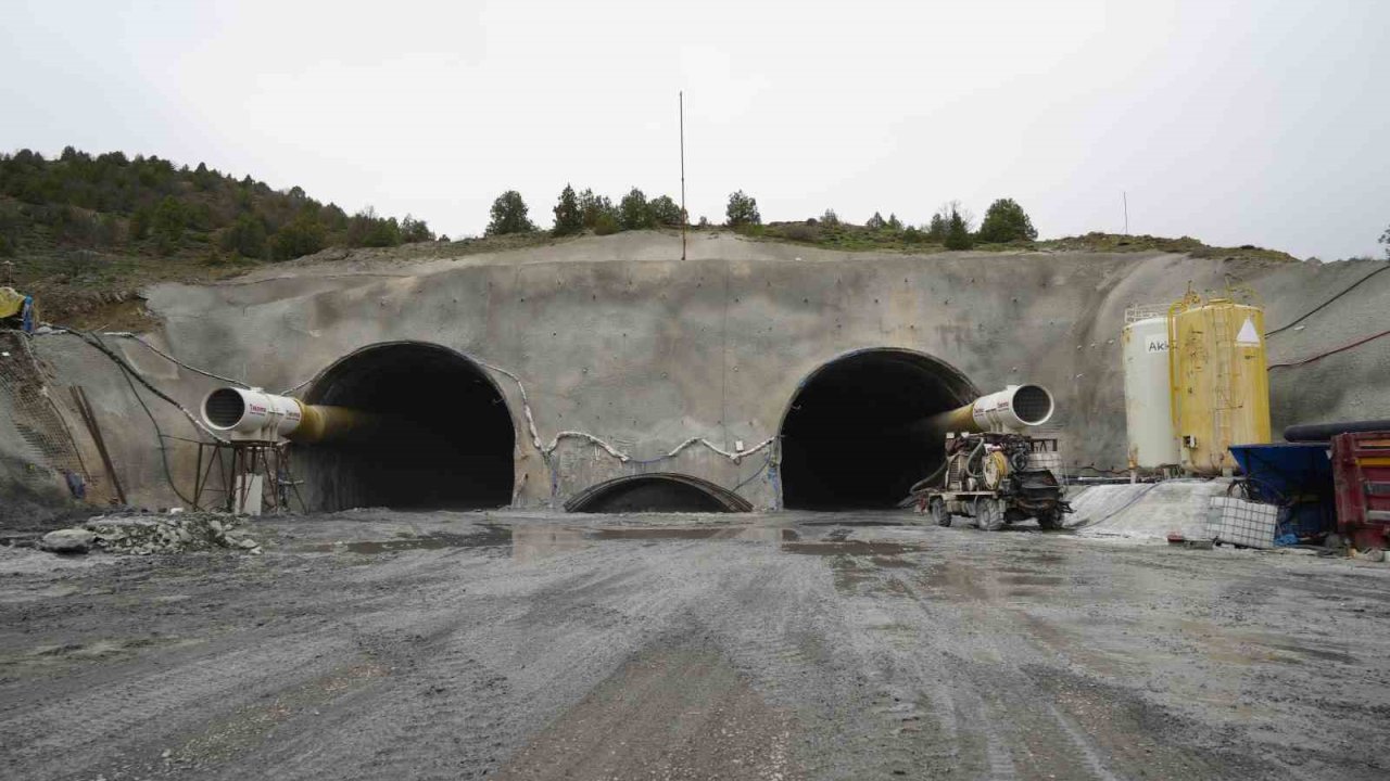 Gümüşhane’de yapımına başlanan Pekün Dağı Tüneli 8 yıldır açılamıyor