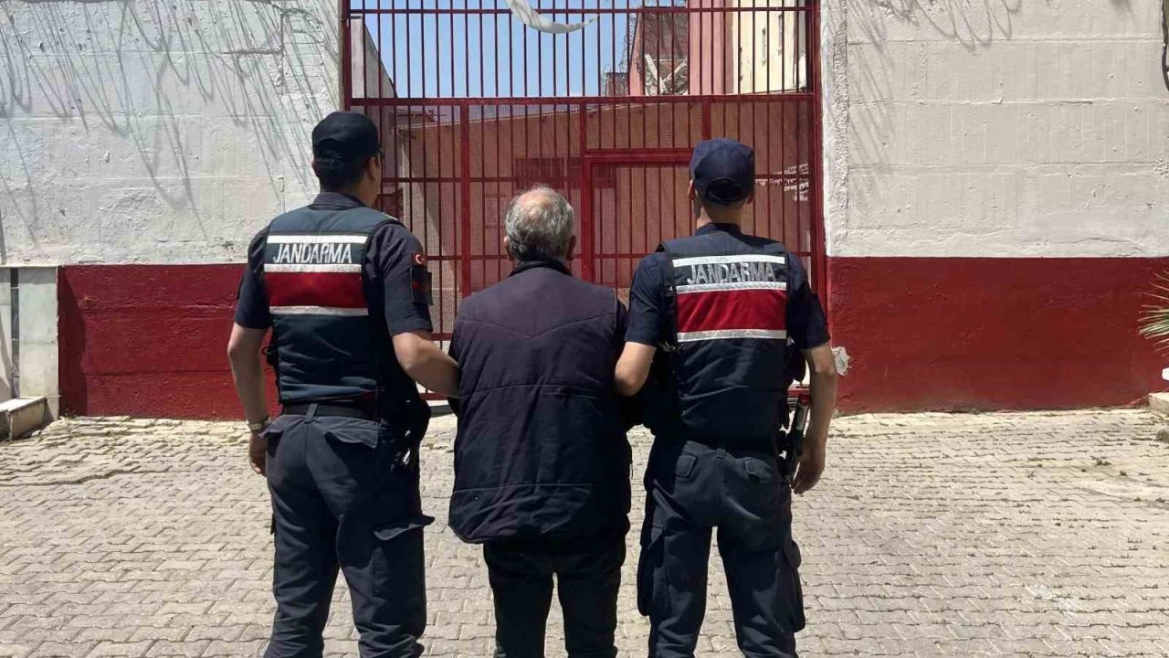 Zimmet suçundan aranan şahıs Efeler’de yakalandı