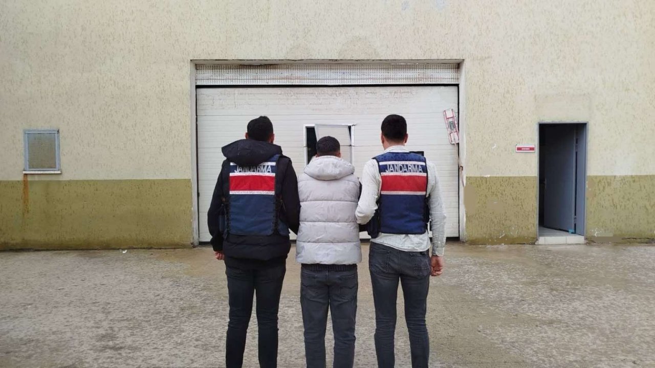 Kesinleşmiş 12 yıl cezayla aranan uyuşturucu taciri yakalandı