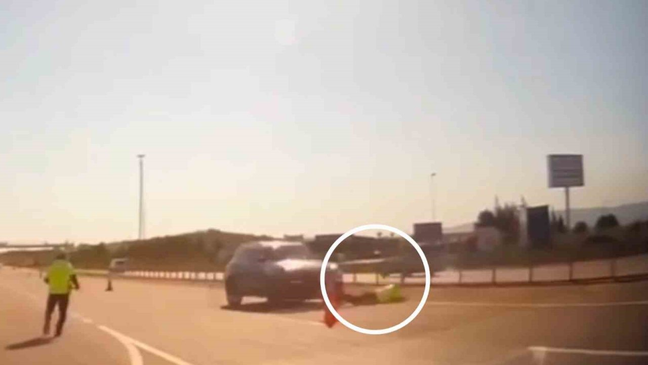 ’Dur’ ihtarına uymayan sürücü, polis memuruna çarpıp kaçtı: O anlar kamerada