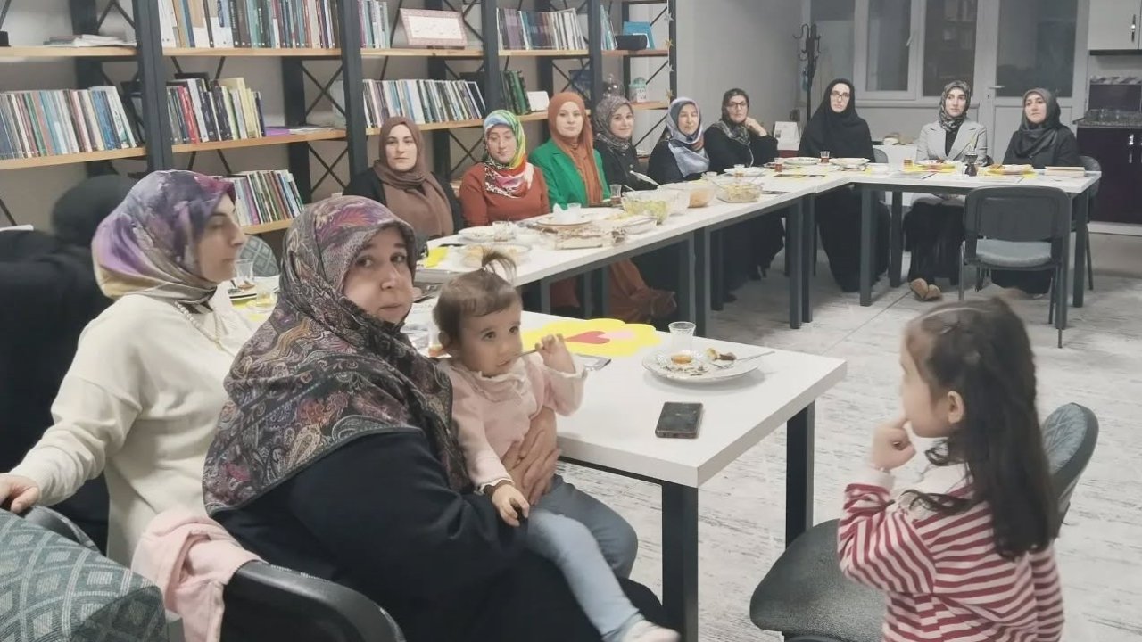 Bayburt’ta ‘Dijital Dünyada Ebeveyn Olmak’ Konulu konferans düzenlendi